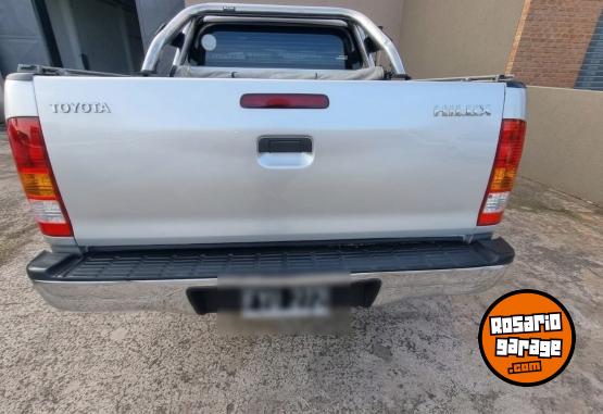 Camionetas - Toyota Hilux SR 2007 Diesel 268000Km - En Venta