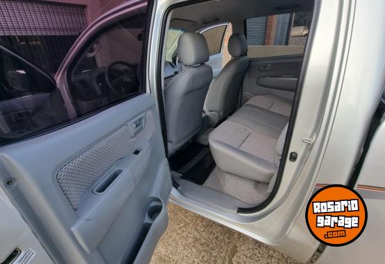 Camionetas - Toyota Hilux SR 2007 Diesel 268000Km - En Venta