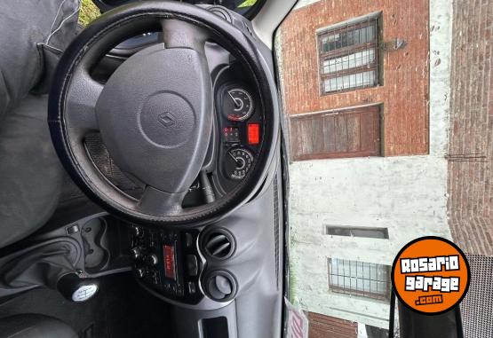 Autos - Renault Sandero 2011 GNC 230000Km - En Venta