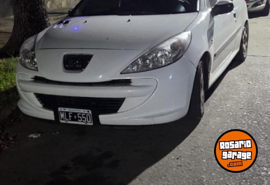 Autos - Peugeot 207 2013 Nafta 165000Km - En Venta