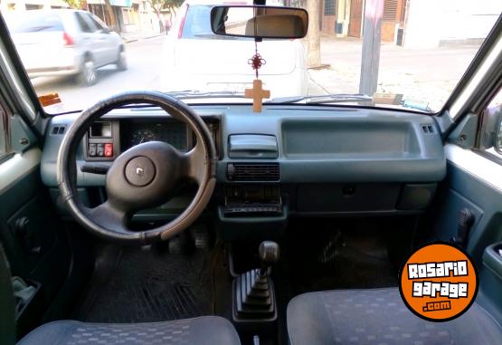 Utilitarios - Renault Express 1999 Diesel 215000Km - En Venta