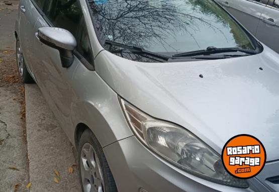 Autos - Ford Fiesta titanium 2013 GNC 200000Km - En Venta