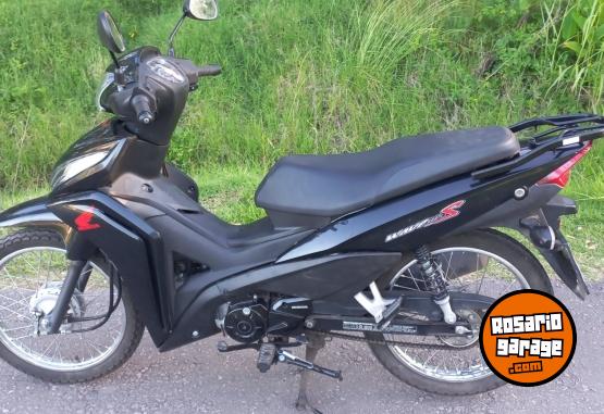 Motos - Honda New wave 110s 2022 Nafta 16100Km - En Venta