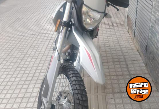 Motos - Motomel Skua Edition 150 C.C 2021 Nafta 8800Km - En Venta