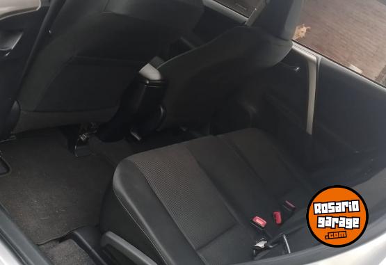 Camionetas - Toyota RAV4 2013 Nafta 165000Km - En Venta
