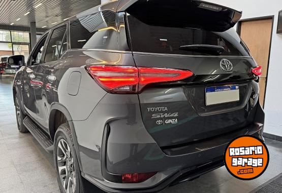 Camionetas - Toyota SW4 Diamond AT 2022 Diesel - En Venta