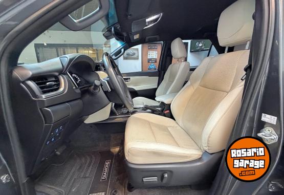 Camionetas - Toyota SW4 Diamond AT 2022 Diesel - En Venta