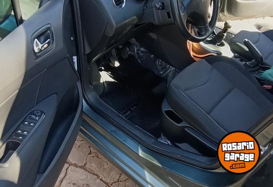 Autos - Peugeot 308 HDI ALLURE NAV 2013 Diesel 118000Km - En Venta
