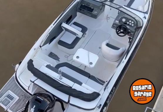 Embarcaciones - KLASE A K210 CON MOTOR MERCURY 150 HP 4T A�O 2022 - En Venta