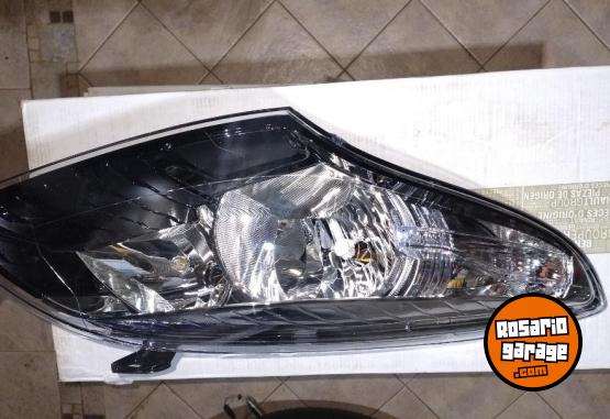 Accesorios para Autos - Vendo Ópticas Originales de Megane 3 NUEVAS - En Venta