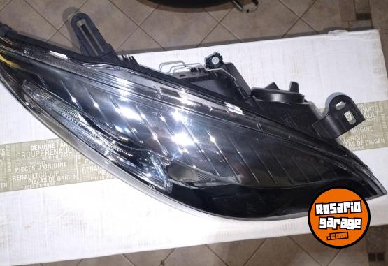 Accesorios para Autos - Vendo Ópticas Originales de Megane 3 NUEVAS - En Venta