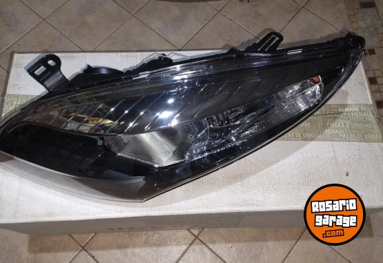 Accesorios para Autos - Vendo Ópticas Originales de Megane 3 NUEVAS - En Venta