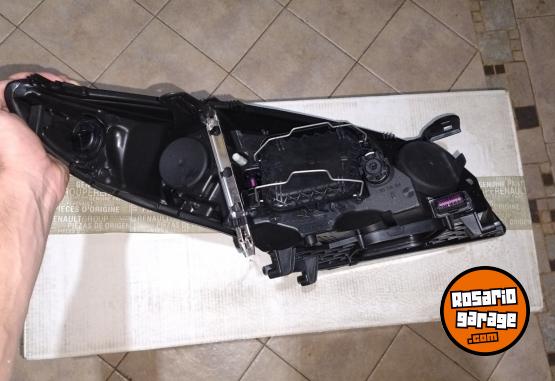 Accesorios para Autos - Vendo Ópticas Originales de Megane 3 NUEVAS - En Venta