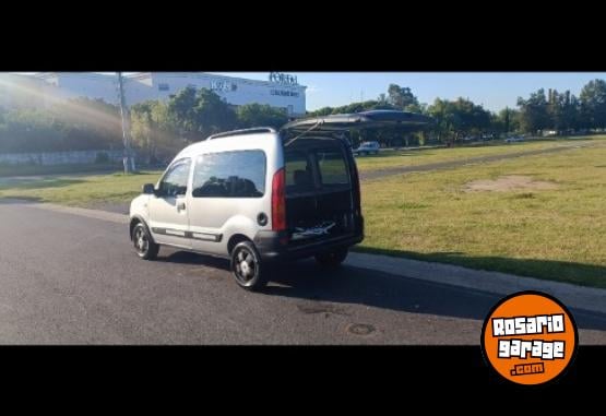 Utilitarios - Renault Kangoo 2011 Nafta 125000Km - En Venta