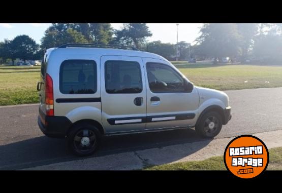 Utilitarios - Renault Kangoo 2011 Nafta 125000Km - En Venta