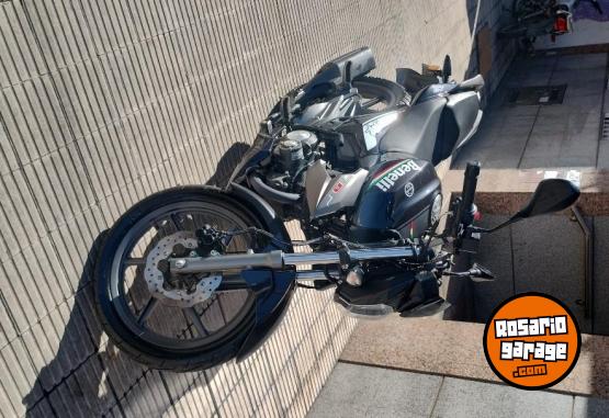 Motos - Benelli TNT 15 2022 Nafta 11000Km - En Venta