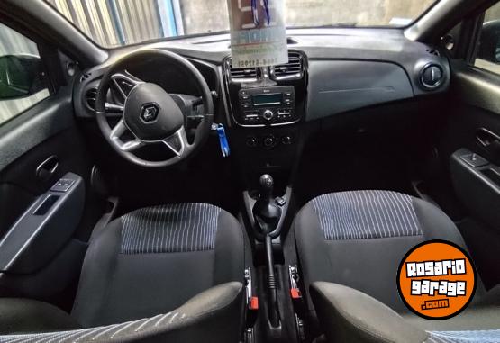 Autos - Renault Logan life 2022 GNC 99000Km - En Venta