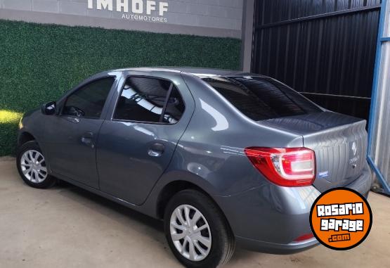 Autos - Renault Logan life 2022 GNC 99000Km - En Venta