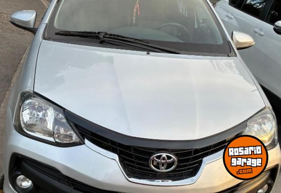 Autos - Toyota ETIOS PLATINUM 2018 AT 2018 Nafta 124000Km - En Venta