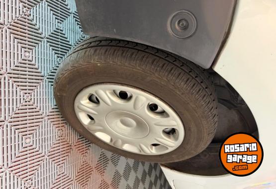 Utilitarios - Renault Kangoo 1.9 D 2005 Nafta 181000Km - En Venta