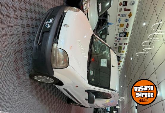 Utilitarios - Renault Kangoo 1.9 D 2005 Nafta 181000Km - En Venta