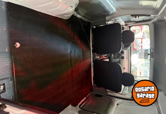 Utilitarios - Renault Kangoo 1.9 D 2005 Nafta 181000Km - En Venta