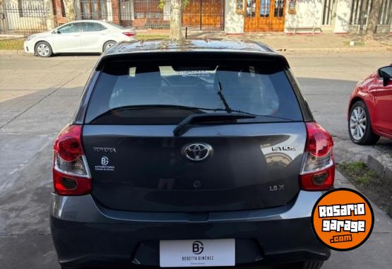 Autos - Toyota Etios X 1.5 2021 Nafta 100000Km - En Venta