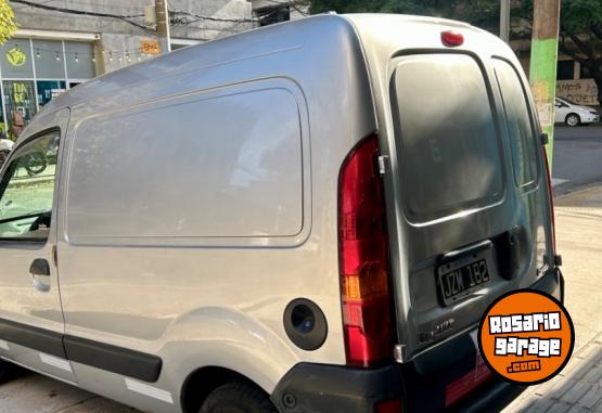 Utilitarios - Renault Kangoo 2011 Nafta 135000Km - En Venta
