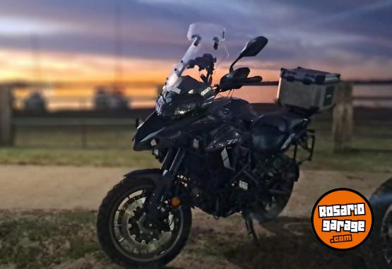 Motos - Benelli trk 502 2023 Nafta 20000Km - En Venta