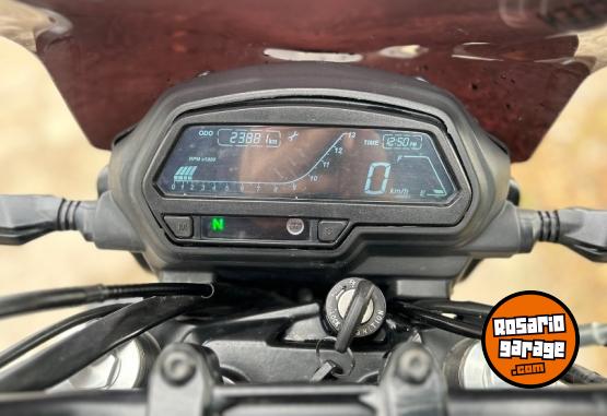 Motos - Bajaj Bajaj 2021 Nafta 24000Km - En Venta