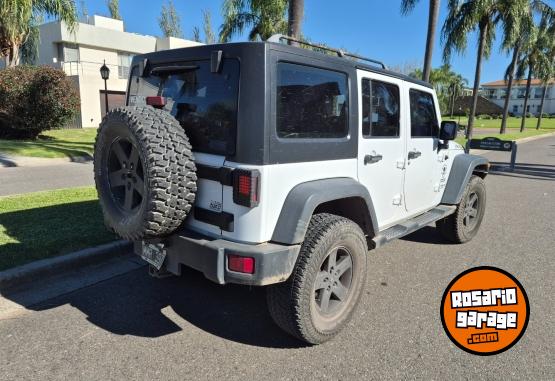 Camionetas - Jeep Wranglee unlimited sport 2013 Nafta 200000Km - En Venta