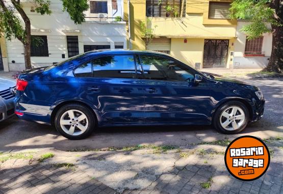 Autos - Volkswagen Vento 2012 Nafta 147000Km - En Venta
