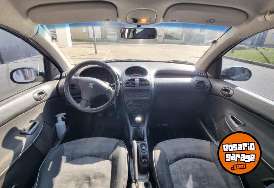 Autos - Peugeot 206 Premium 2005 Nafta 130000Km - En Venta