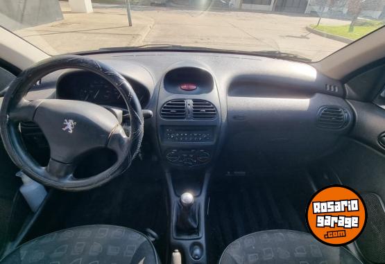 Autos - Peugeot 206 Premium 2005 Nafta 130000Km - En Venta