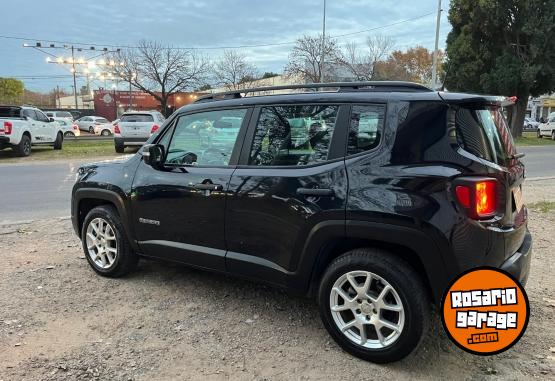 Camionetas - Jeep RENEGADE 2021 Nafta 33000Km - En Venta
