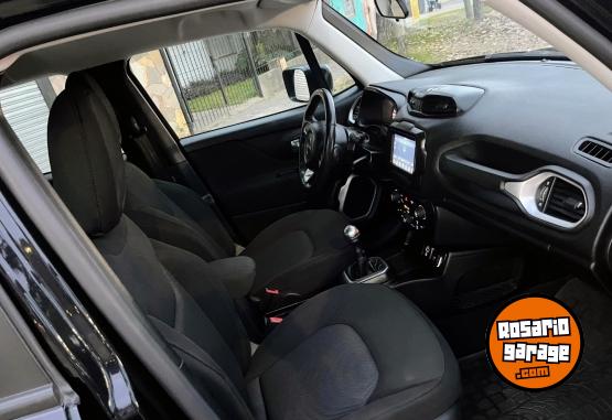 Camionetas - Jeep RENEGADE 2021 Nafta 33000Km - En Venta