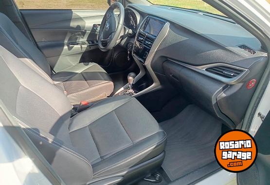 Autos - Toyota Yaris XLS 2021 Nafta 138500Km - En Venta