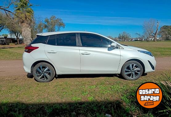 Autos - Toyota Yaris XLS 2021 Nafta 138500Km - En Venta