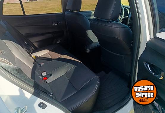 Autos - Toyota Yaris XLS 2021 Nafta 138500Km - En Venta