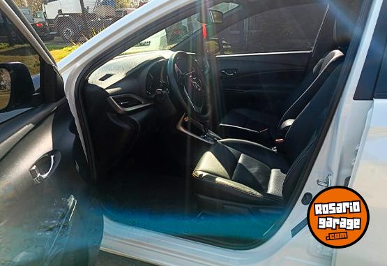 Autos - Toyota Yaris XLS 2021 Nafta 138500Km - En Venta