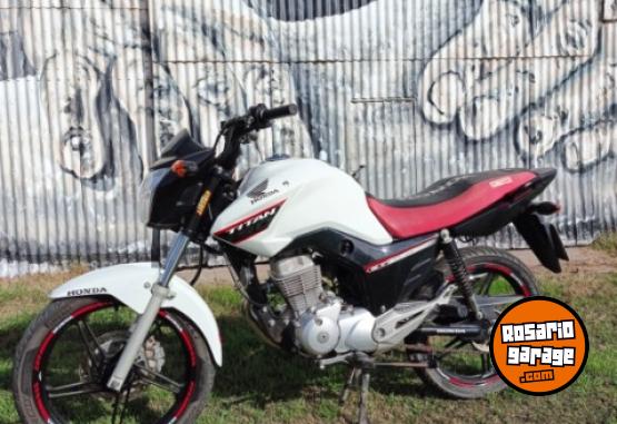 Motos - Honda New Titán 2020 Nafta 23000Km - En Venta