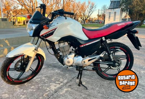 Motos - Honda New Tit�n 2020 Nafta 23000Km - En Venta