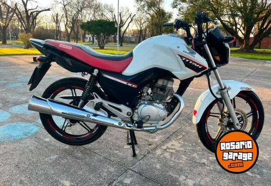 Motos - Honda New Tit�n 2020 Nafta 23000Km - En Venta