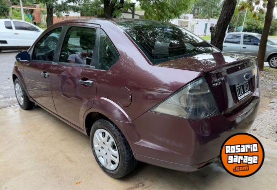 Autos - Ford Fiesta Max 1.6 rocam 2010 Nafta 125000Km - En Venta