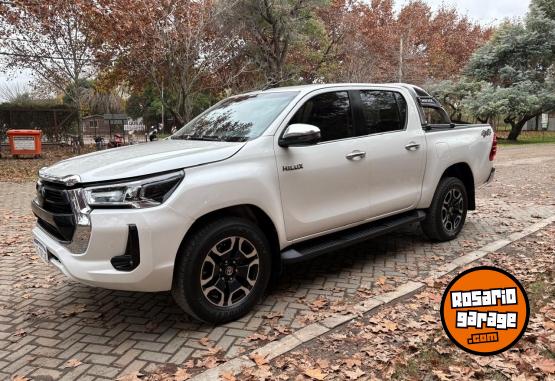 Camionetas - Toyota Hilux 4x4 DC SRX 2.8 TDI 2021 Diesel 263146Km - En Venta