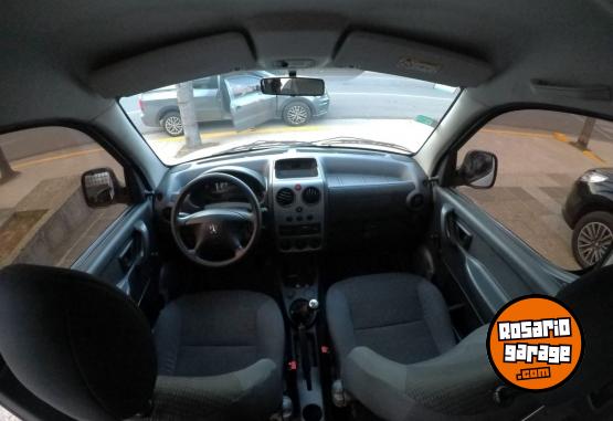 Utilitarios - Peugeot Partner Confort 5 plazas 2019 Diesel 65000Km - En Venta