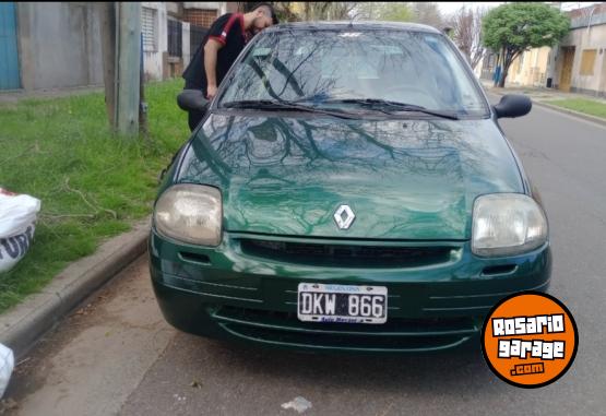 Autos - Renault Clio 2000 Nafta 1111Km - En Venta