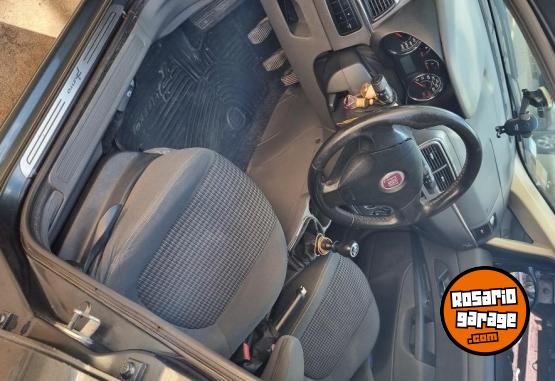 Autos - Fiat Punto Essence 1.6 16V 2011 Nafta 184000Km - En Venta