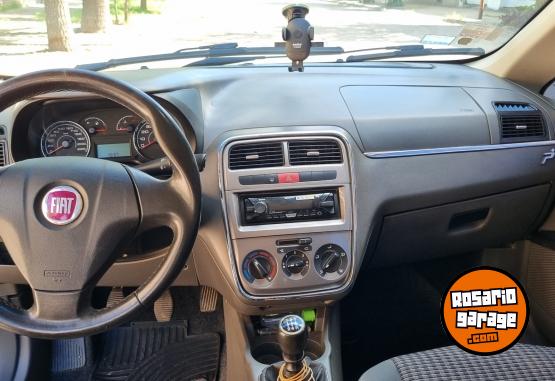 Autos - Fiat Punto Essence 1.6 16V 2011 Nafta 184000Km - En Venta