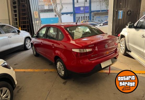 Autos - Fiat Grand siena 2014 Nafta 130000Km - En Venta